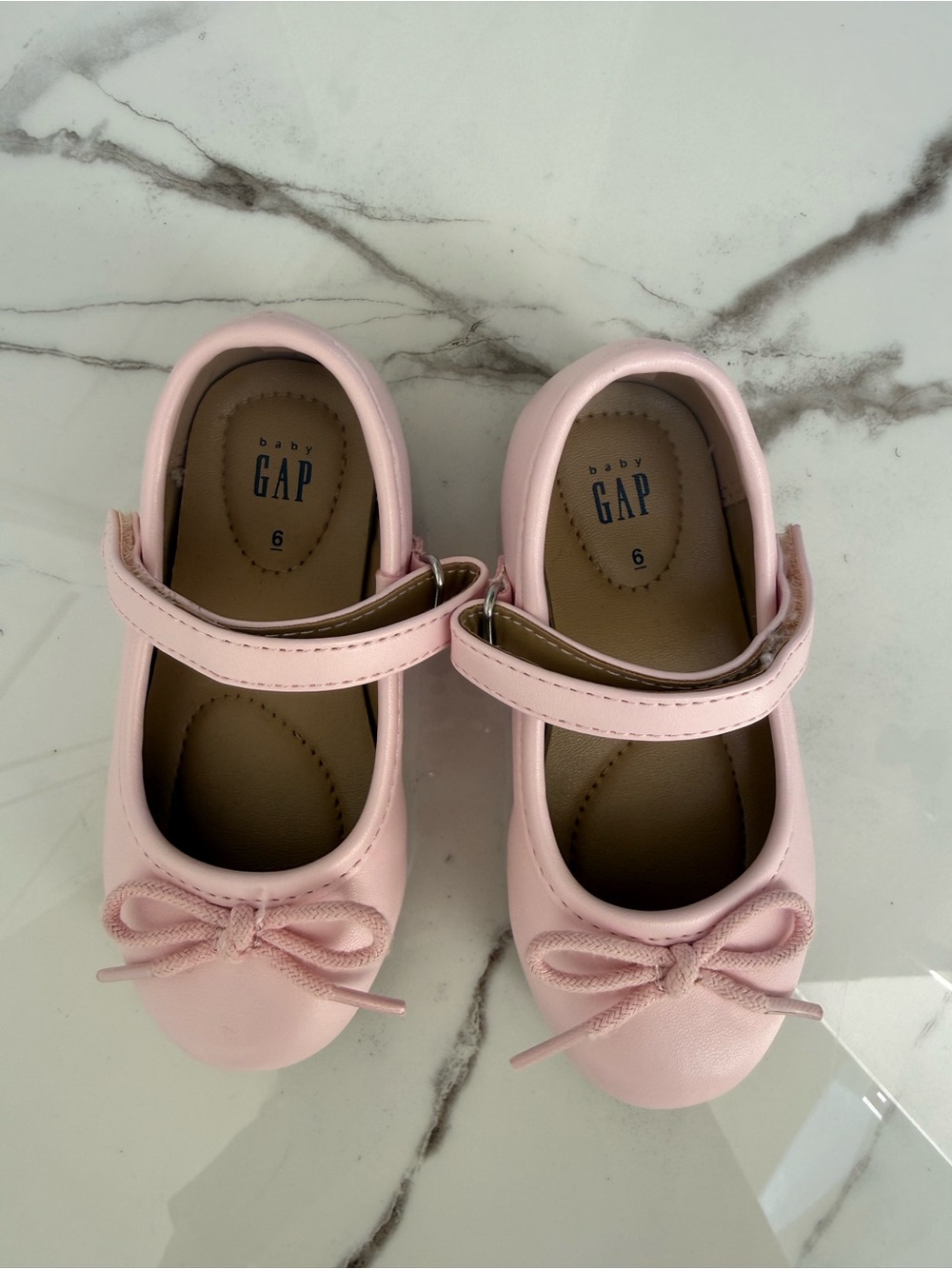 Baby GAP Pink Mary Jane Shoes with Bow - Size 6